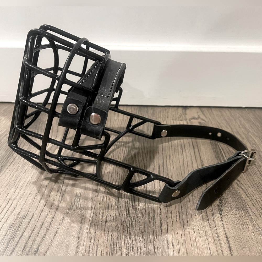 Leerburg Dog Muzzle #24C